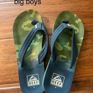 Reef Green/Blue Camo Flip Flops